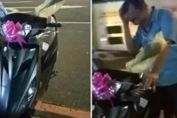 節儉騎10年破車！孝順女兒送「7萬摩托車大禮」老爸感動淚崩 一催油門「突然笑不出來了」滿臉擔心！！
