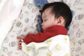 張梓琳罕曬二胎女兒，五官秀氣鼻樑高挺，嫁素人老公九年生兩女