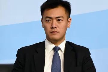 恭喜!劉鑾雄43歲長子被曝再婚,新婚妻子長相普通學習成績出眾