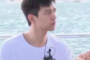 30歲李現素顏直播，狀態超好似少年，穿潛水服好有型