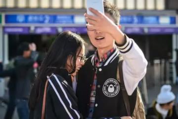 母親給30萬買房，婆婆連夜來家裡要錢：「你小叔子結婚要30萬」