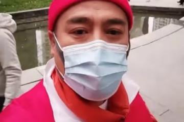 演員黑子小區內當志願者,意外暴露豪宅位置,一平米價格高達12萬