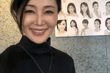 日本選美大賽52歲阿姨奪冠，身材火辣性感，想要凍齡自律不能少