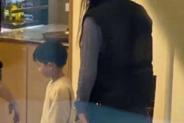 全智賢帶兒子出鏡，兒子手錶超10萬，難道傳聞是真？