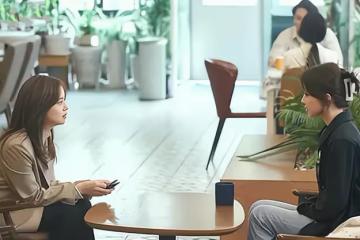 「去民政局離婚,發現閨蜜躲在角落裡,我決定做個不離婚的原配」