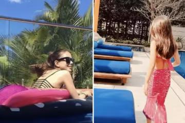 昆凌曬母女美人魚造型,6歲小周周氣質出眾,身材高挑似妙齡少女