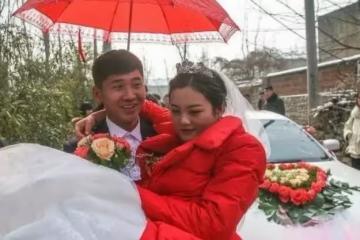 老人中了500萬,沉思一夜決定全給女兒,其他人都蒙了