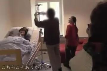 著名主持人安樂死全程：在家人陪伴下喝下毒藥，躺兒子懷中離世 !