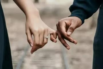 小舅子買房妻子給30萬,丈夫要打欠條被拒,看到婆婆妻子提出離婚