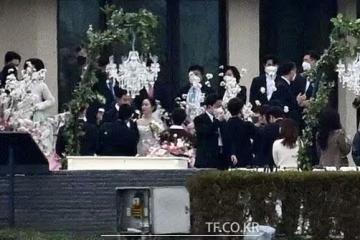 玄彬孫藝珍婚禮現場曝光！孫爸牽女兒走向幸福，孔劉宋仲基都出席