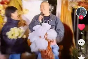 知名童星郝劭文求婚現場曝光，單膝跪地送上鑽戒，女方長相清秀
