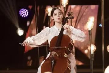 歐陽娜娜美上央視!把國貨穿成「高定感」,剪短髮後反而更驚艷