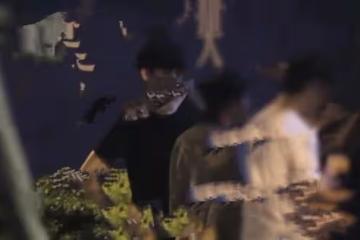 33歲男星戀情曝光!與神秘女子連續兩晚見面,當街牽手摟抱太親密
