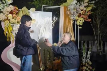 郝劭文未婚妻遭扒,離異帶7歲女兒孩子隨母姓,32歲男方甘當後爸