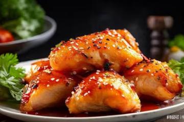 秘制蒜香雞翅：家常味道，解饞下飯的烹飪藝術