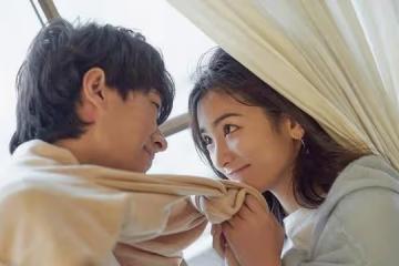 女人想你到極致,不會說「我想你」,而是會給你這4個「信號」!