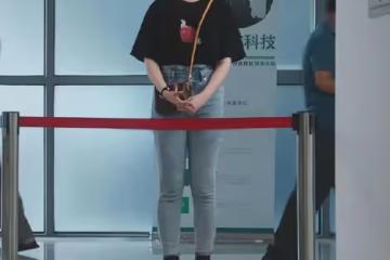 35歲劉亦菲素顏近照曝光！身材發福，「天仙姐姐」變「天蓬姐姐」