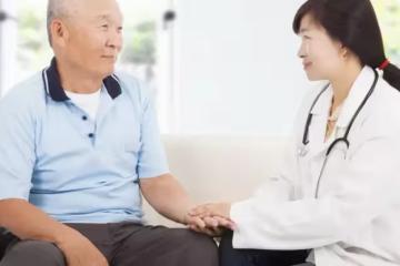46歲女保姆哭訴:每月6000元包吃包住,工資很高,但我卻想辭職了