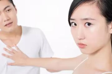 「有媽生沒媽養的貨色」婆婆一巴掌打醒兒媳,於是全家被打回原形