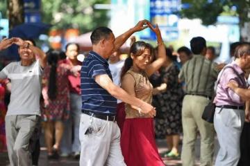 58歲阿姨自述：退休後跳了1年舞，30萬塊錢和房子，差點沒了
