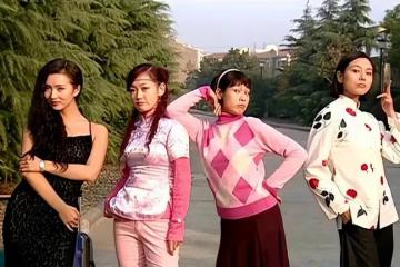 53歲的張延曬懟臉自拍,皮膚光滑透亮,網友:這狀態真「逆天」!