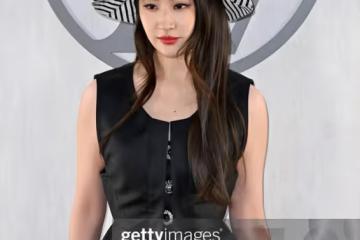把32歲肖戰跟26歲王一博放一起對比,我才明白,什麼叫頂級骨相