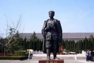 下令殺害紅14軍軍長兼政委李超時的葉楚傖，是典型的庸官結局如何