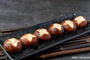 嘗試一下青菜香菇包子，給味蕾帶來的全新享受！
