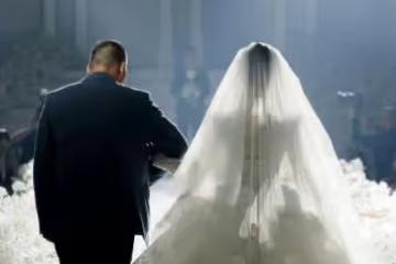 結婚那天，我請閨蜜給我當伴娘，沒想到當天，閨蜜卻猝死在酒店