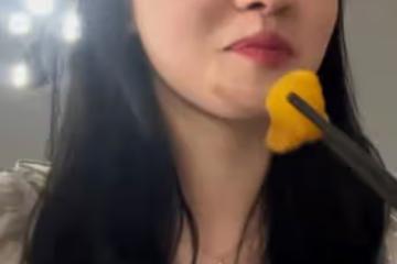 福建一女子去當伴娘，別人忙前忙後她只顧炫飯，男生直言：好可愛