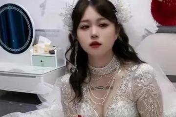 廣西恨嫁新娘苦等婚車迎親,母親淚灑婚禮現場:果然女大不中留