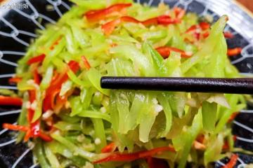 人到中年別心疼錢，多吃3種「鹼性菜」，保持酸鹼平衡，健康長壽