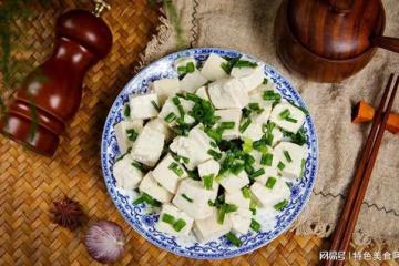 鮮香相融，小蔥拌豆腐的製作方法與口感調控