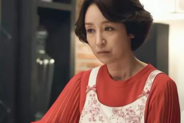 「撈女不配叫我媽」婚宴上婆婆取消改口環節,新娘當場摘婚戒離婚