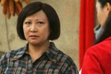 昨天小叔結婚！婆婆和老公「故意打發我不去」，看到婚禮照片我怒提離婚