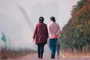 有倆兒子的堂姐，當年只是退掉了社保，沒想到卻毀了她晚年的幸福