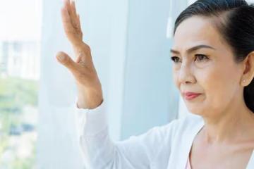 57歲女子將60歲丈夫騙草叢行刺致死,家有悍婦是老實男人的悲哀