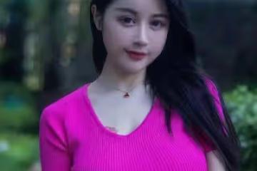 內外兼修，散發不凡魅力，內在光芒與修身設計的自信表達
