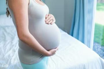 月子期間婆婆「頓頓雞湯不重複」，某天我妹妹到廚房盛飯，回來後「我堅決離婚」….