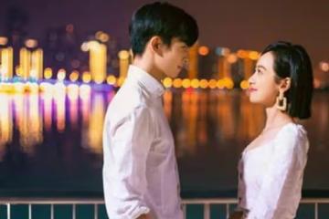 回老家看望婆婆，午飯後我躺著玩手機，老公卻給了我一巴掌
