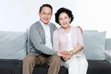 早年喪夫!我養大女兒後「陸續談了3個男友」才領悟 黃昏戀一定要避開「這3種人」