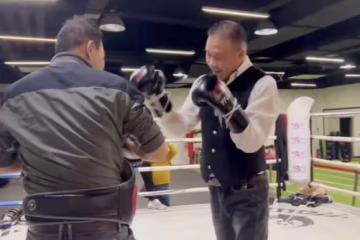 64歲萬梓良為新戲練拳,出拳無力腳步不穩像醉酒,曾自曝疾病纏身