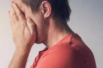 離婚的大姨子借住在我家，妻子出差的一個晚上，我大膽推開了門