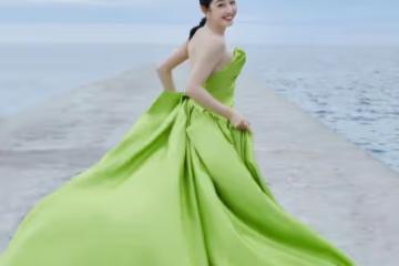 蔣夢婕:性感韻味的魅力女神。飽滿性感太有韻味了!