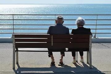 鳳凰男惡毒心理:找個城市獨生女,我就能「吃絕戶」改變自己命運