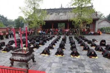 老俗語:「女兒不上娘家墳,否則斷了娘家門」,有沒有道理