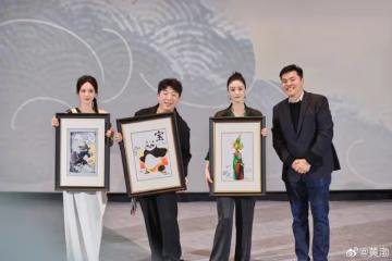 黃渤曬與楊冪蔣欣合照，蔣欣瘦出新高度，巴掌臉和大冪冪差不多