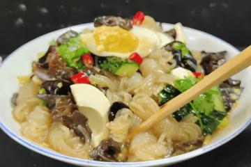 木耳和它天生一對!吃出一份「滑腸好菜」,營養高纖維又飽腹,清涼爽口不怕胖