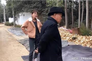 我爸把房賣了，房款給了繼女，現在跟我每個月要3000生活費