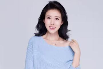 《韻味成熟：顏丹晨45歲豐腴性感之美》